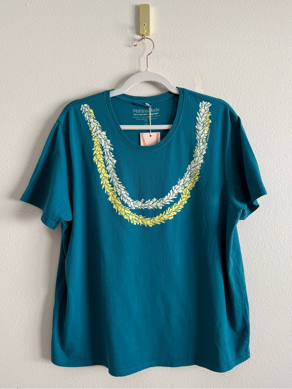 Mahina Made Lei Pili Tee in teal women’s Sz XL NWT